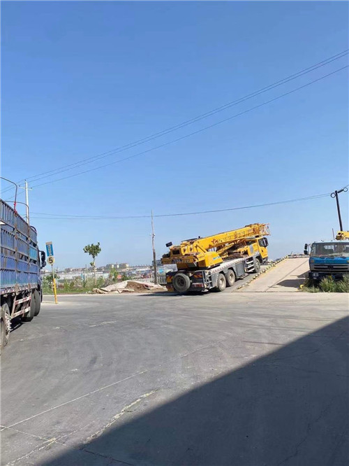 东安县25吨吊车的租赁价格大概是多少？