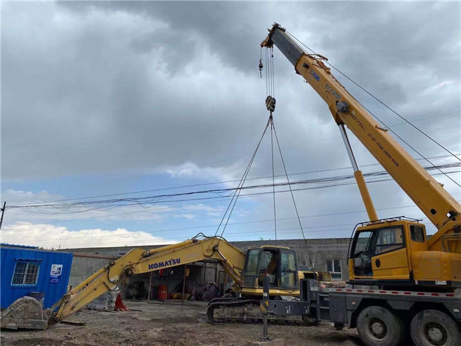 东安县25吨吊车的工作半径是多少？