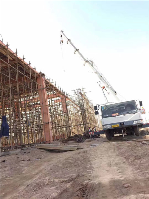 东安县吊车作业的安全注意事项有哪些？